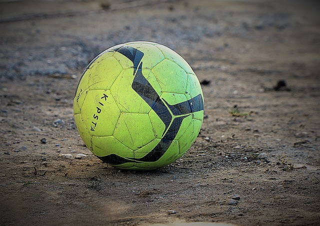 在联赛中连 在联赛中连